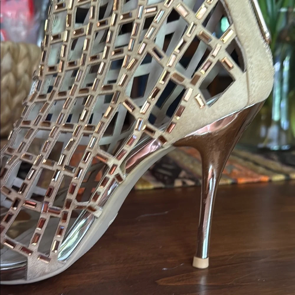 Gold Cage Heeled Sandals - Picture 3 of 4